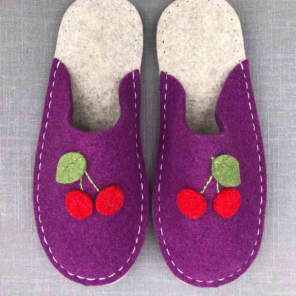 Joe's Toes cherie Cherry design wool felt slippers