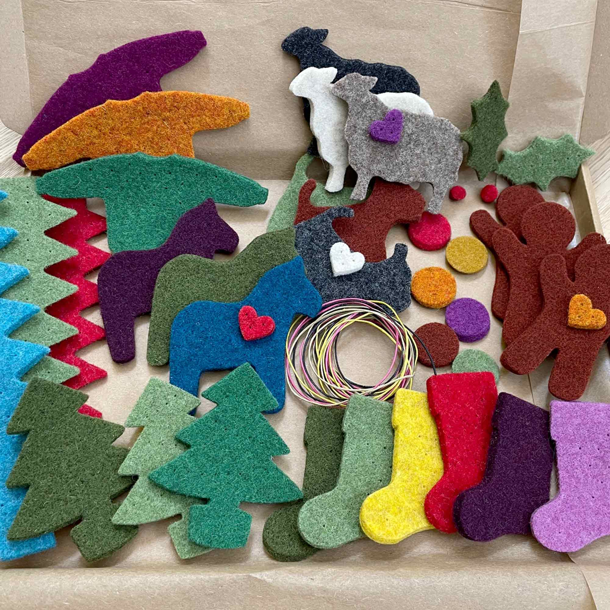 Festive Selection 33 Felt Shapes in thick wool felt ideal for Christma –  Joe's Toes US